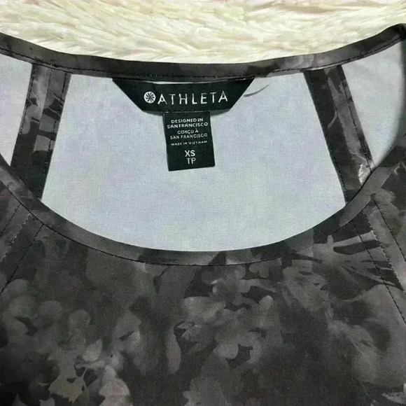 Athleta Refined Zephyr Tank - Picture 2 of 5